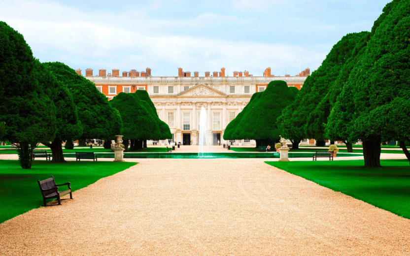 Allee of trees at Hampton Court (Image: Wallpapergang)