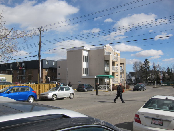 2nd Avenue NW in Calgary, AB prior to the installation of Silva Cells. Image: Ken Clogg-Wright